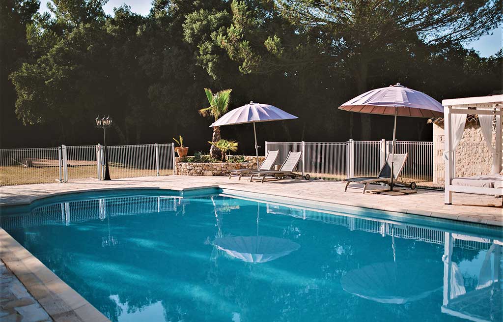 piscine gite de charme uzes